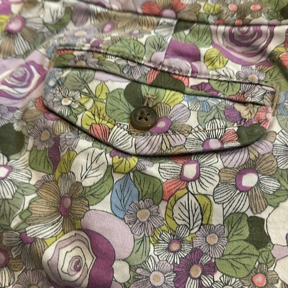 Ann Loft Taylor Chino Purple Floral Shorts Size 4 - Picture 3 of 11